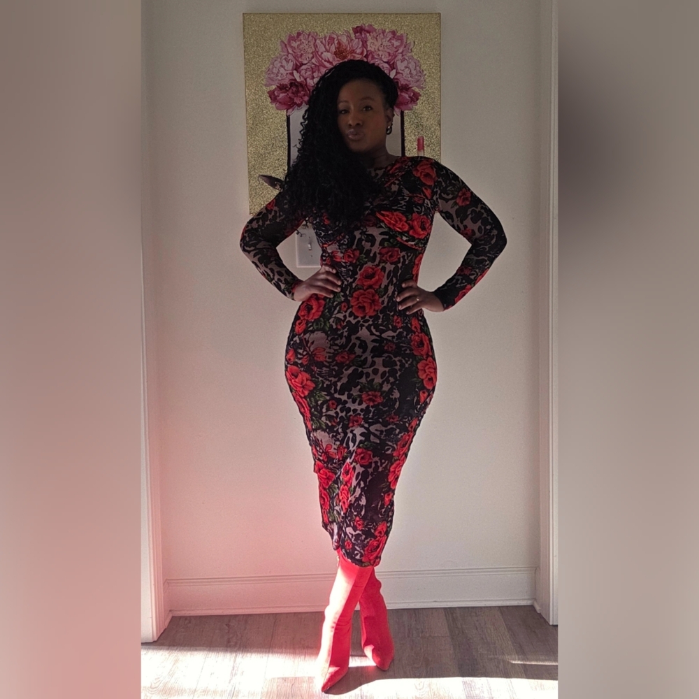 Chic Red and Black Floral Long Sleeve Dress